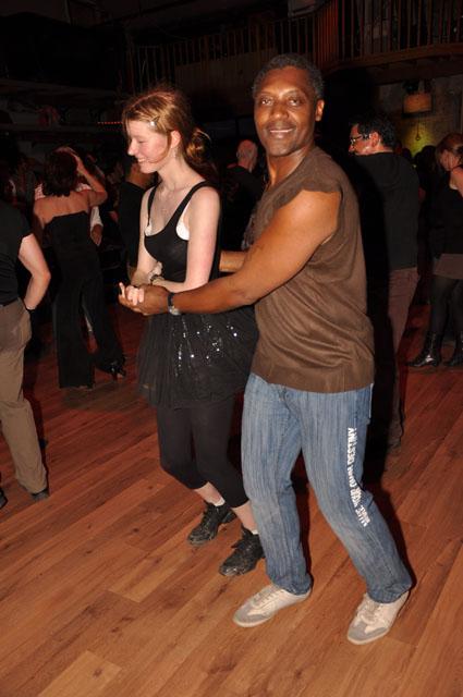 min 2011 02 20 station danse 085